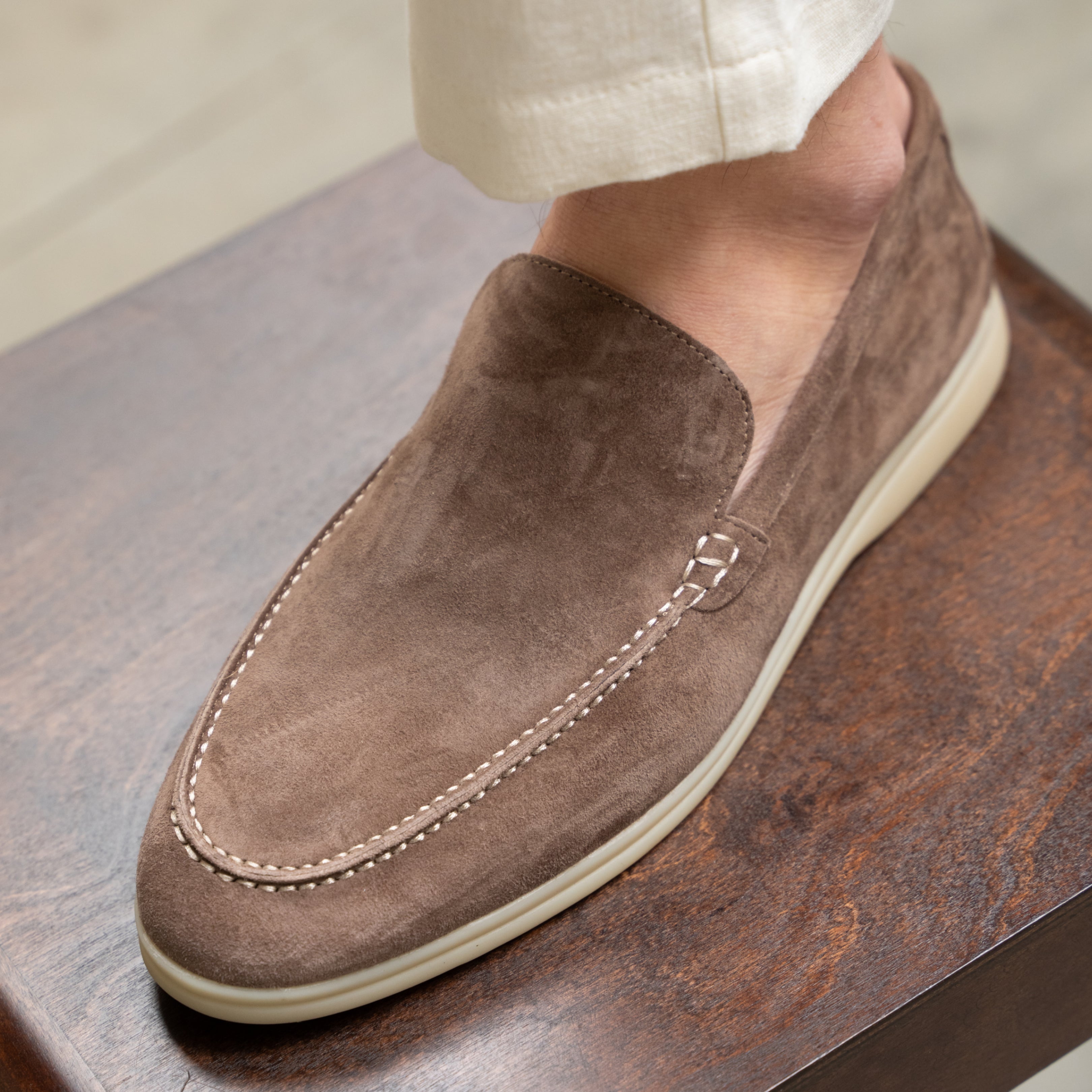 Refined Suede Loafers – Profond Bruin