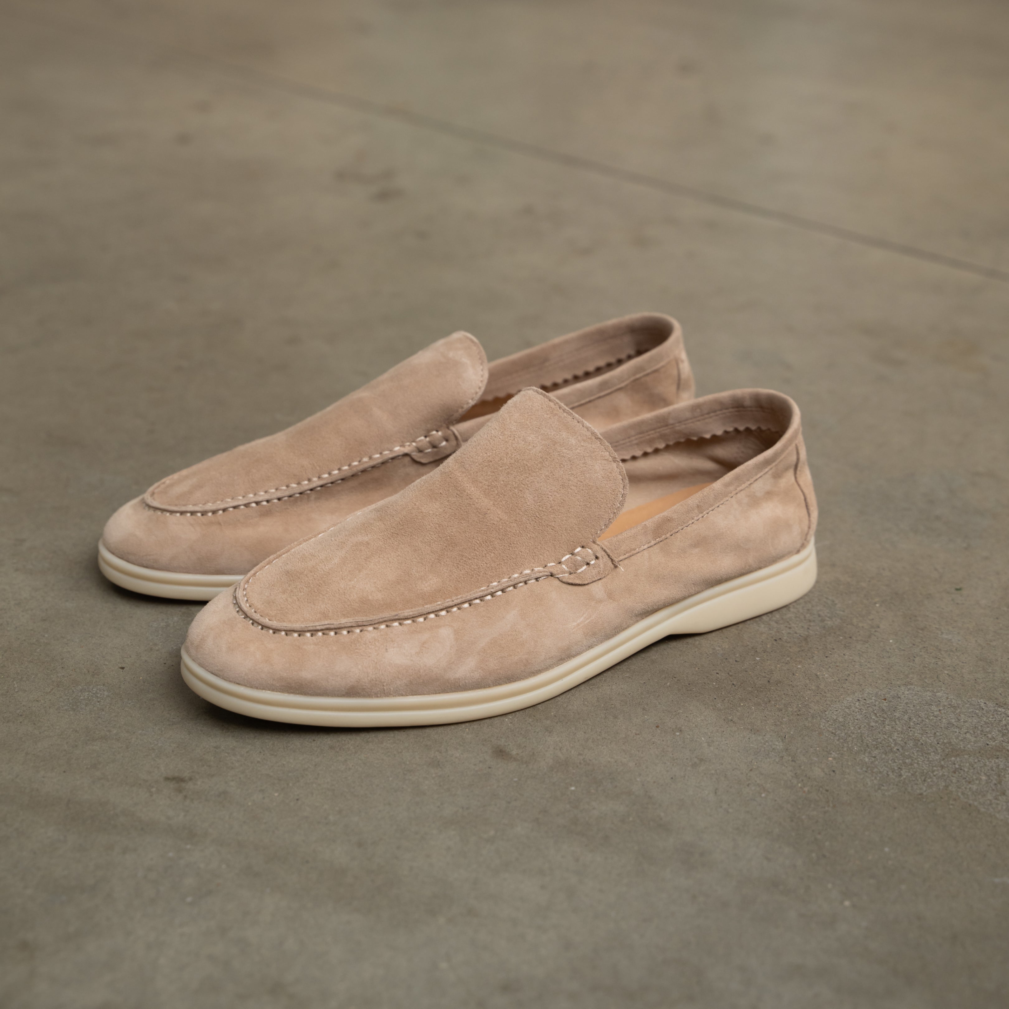 Refined Suede Loafers – Beige Sable